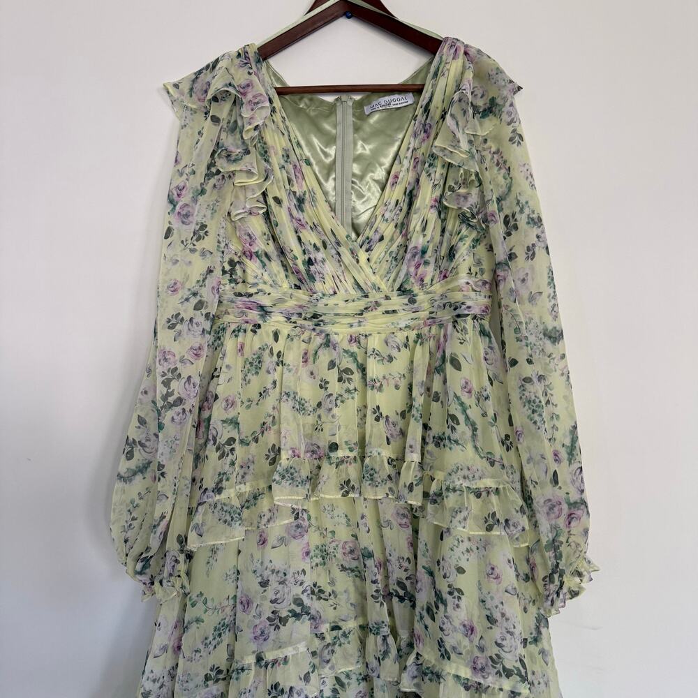 Mac Duggal Tiered A-Line Long-Sleeve Ruffled Chiffon Gown Size 4 - Picture 5 of 10